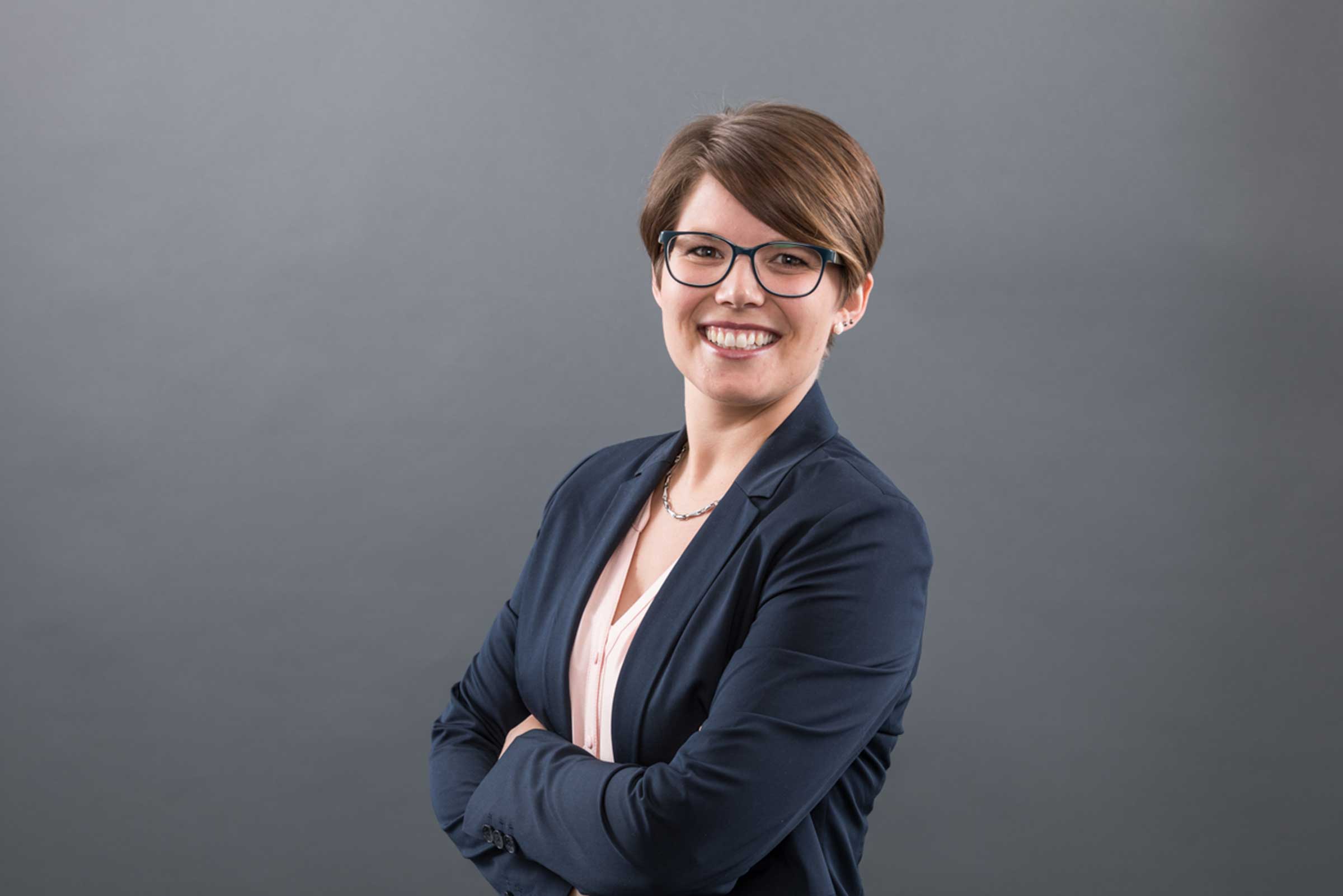 Portrait von Anja Fluk, Industriekauffrau bei Sto