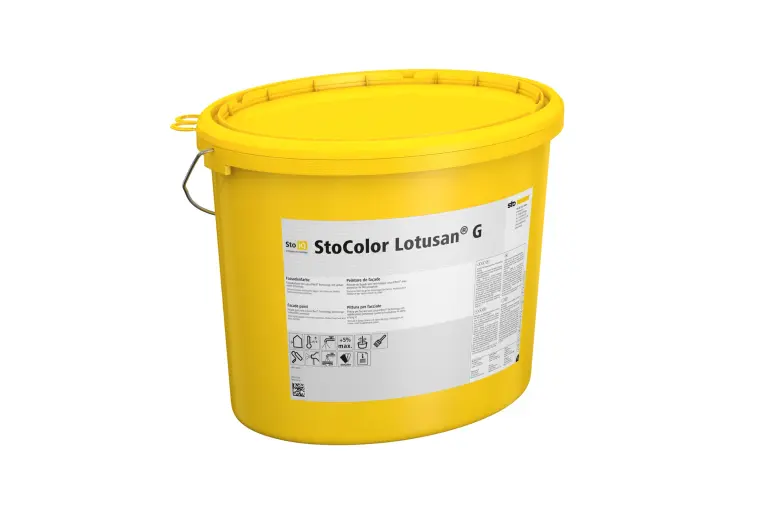 Aufnahme Abperltest nach Lotusan-Anstrich Wassertropfen