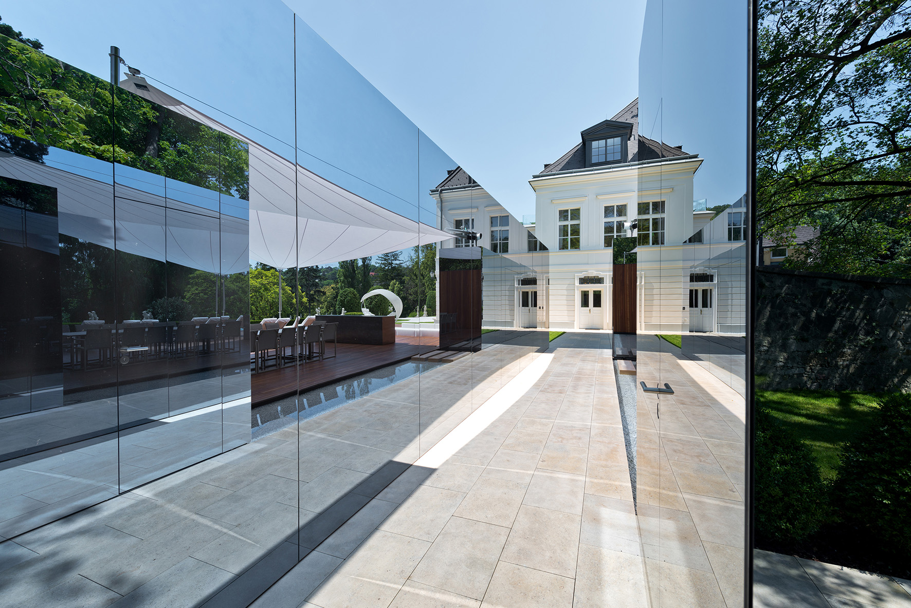 Poolhaus Wien_StoVentec Glass