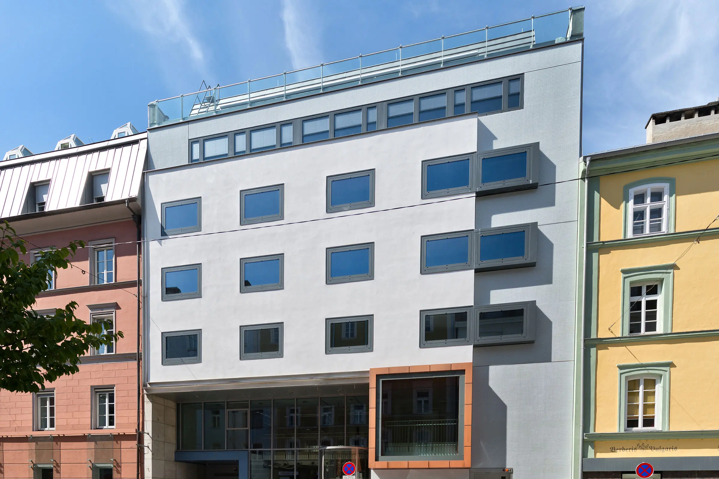 BTV, Wilhelm-Greil-Straße, Innsbruck, Fassade, Glasmosaik