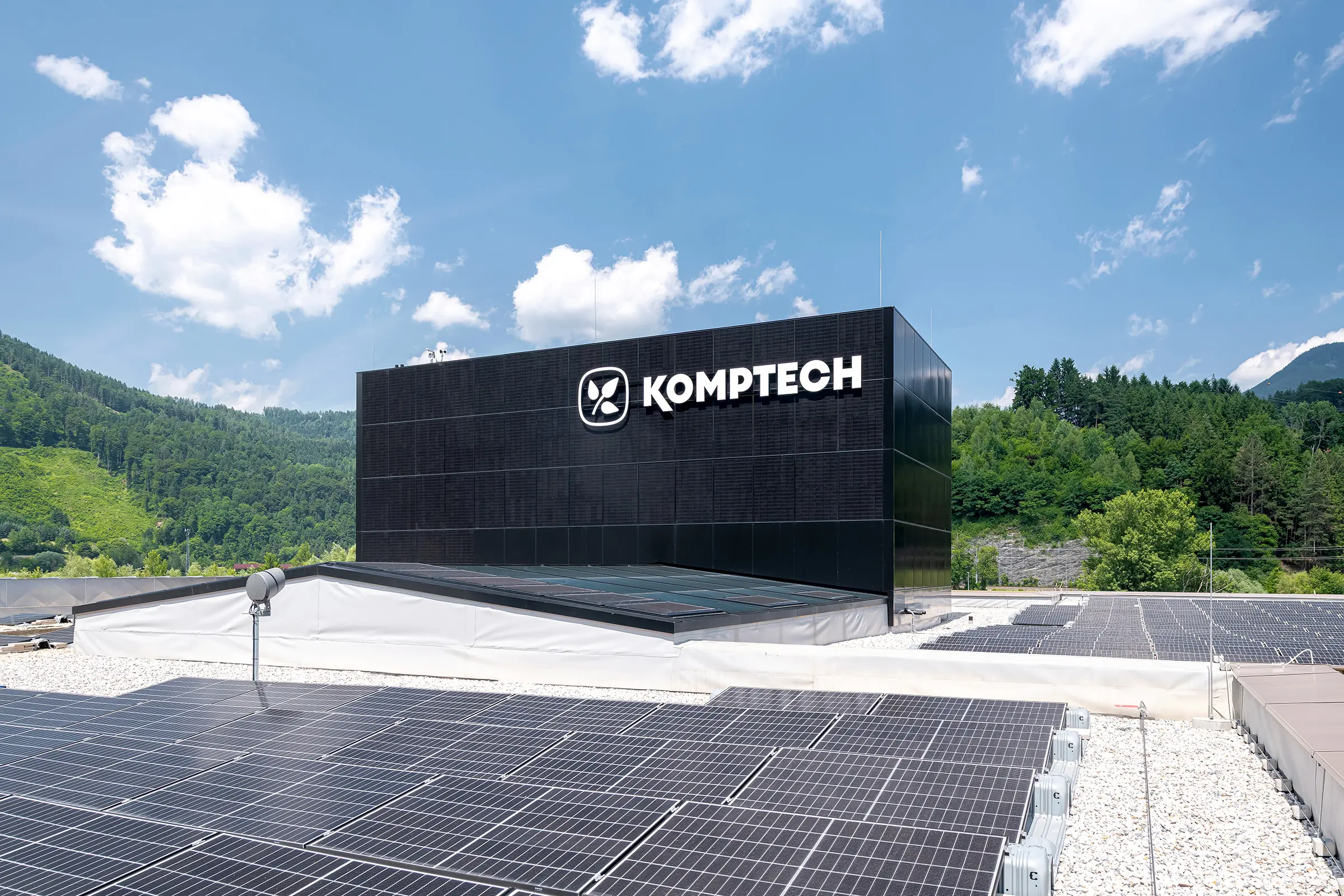Komptech Headquarter, StoVentec Photovoltaics Inlay, Photovoltaik an der Fassade