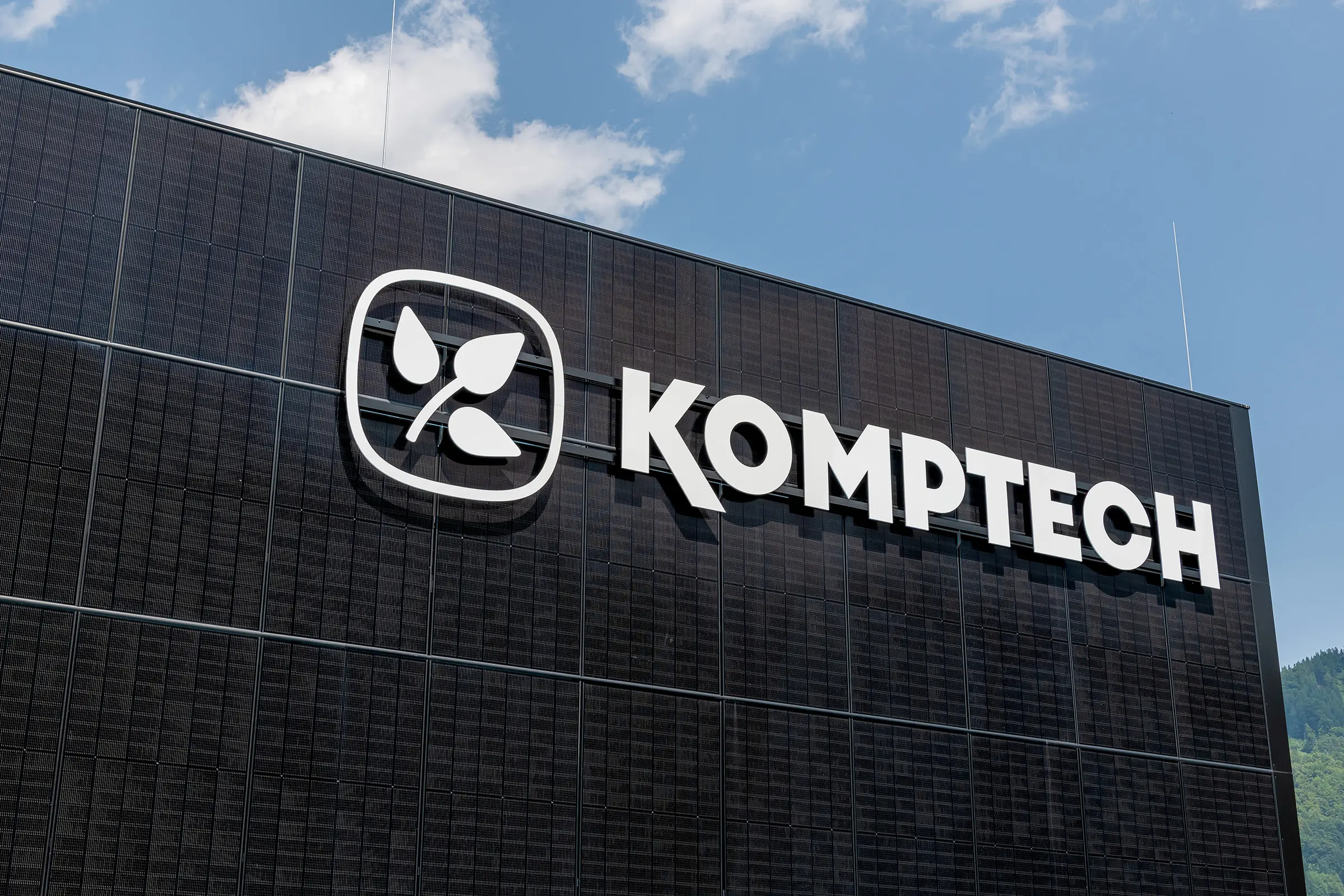 Komptech Headquarter, StoVentec Photovoltaics Inlay, Photovoltaik an der Fassade