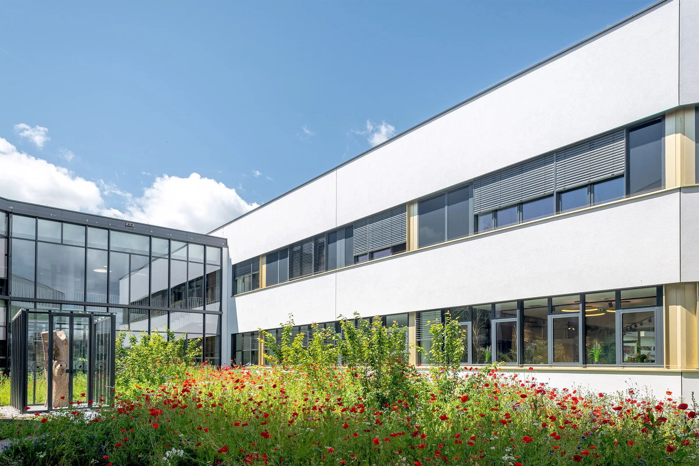 Krankenhaus Oberwart, StoVentec R, Vorgehänges hinterlüftetes Fassadendämmsystem, VHF, Fassadenputz