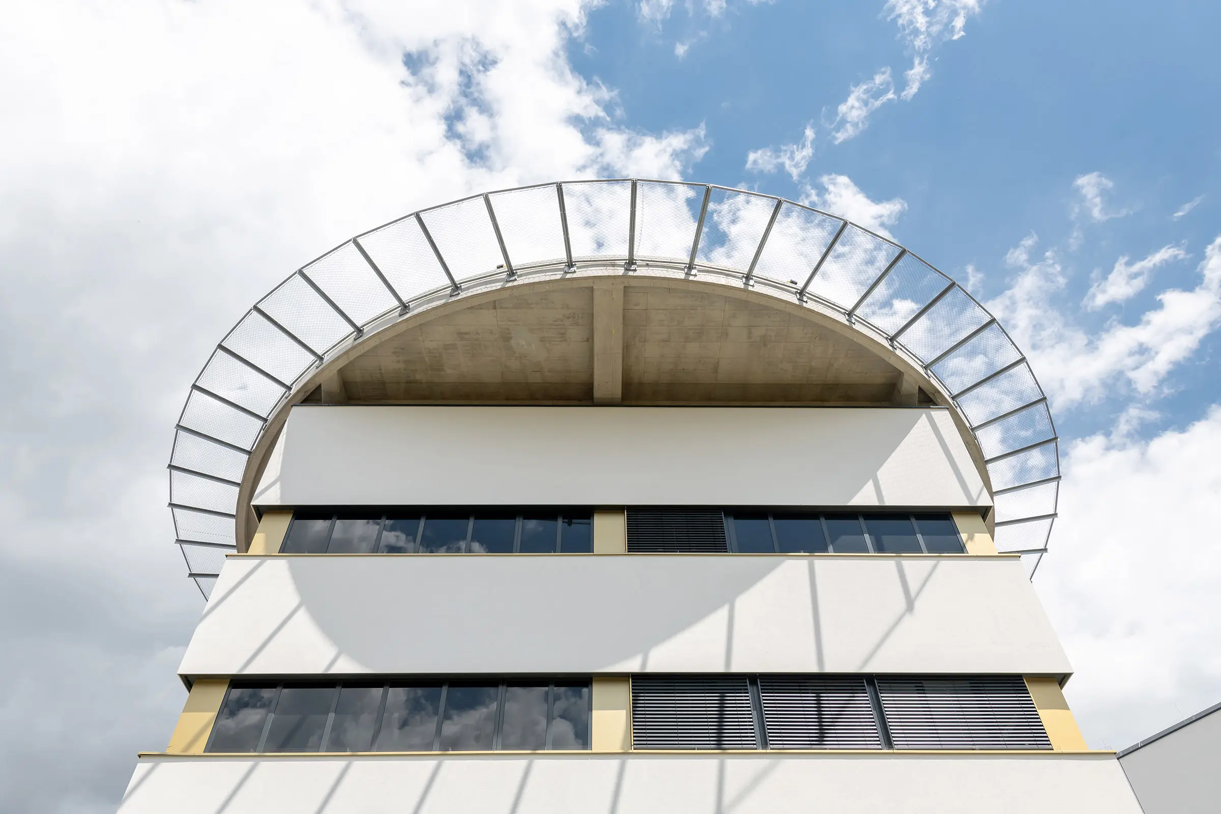 Krankenhaus Oberwart, StoVentec R, Vorgehänges hinterlüftetes Fassadendämmsystem, VHF, Fassadenputz