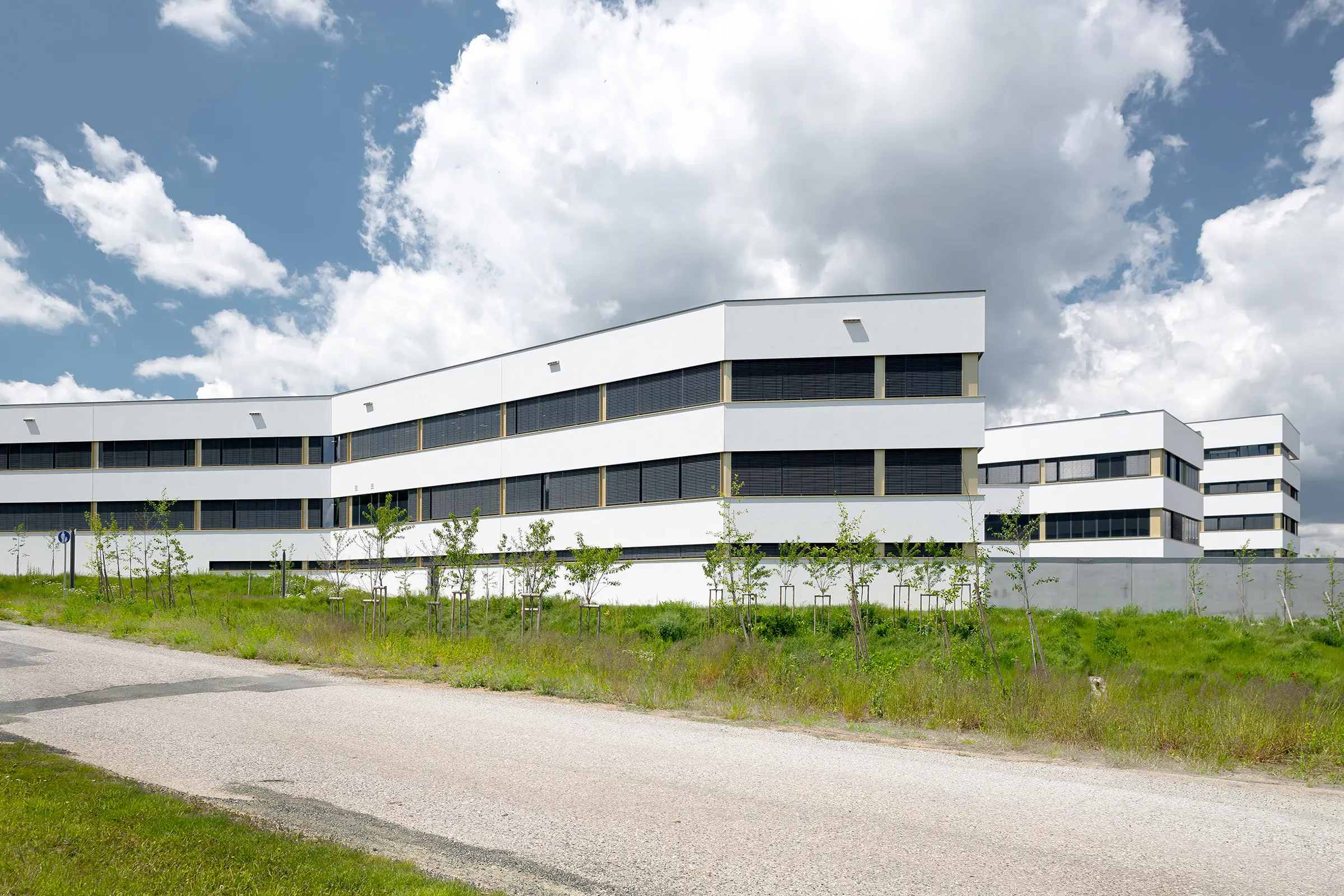 Krankenhaus Oberwart, StoVentec R, Vorgehänges hinterlüftetes Fassadendämmsystem, VHF, Fassadenputz