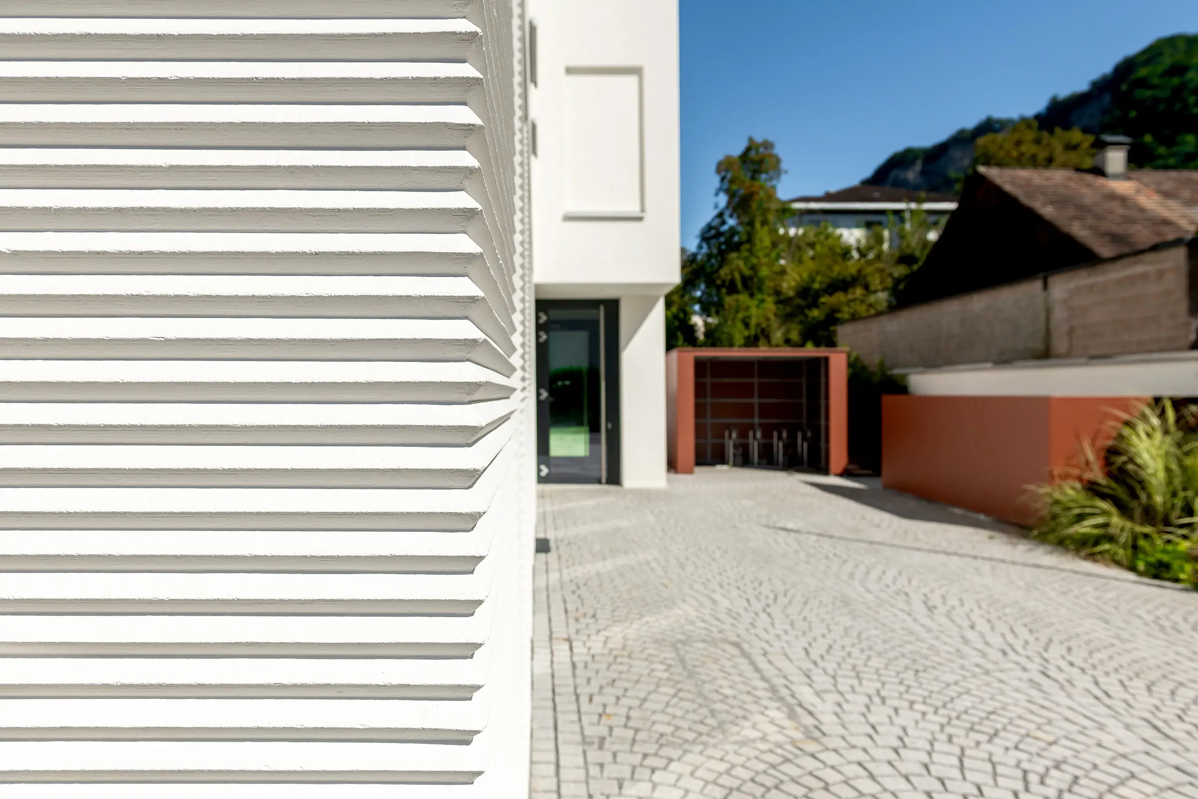 Maximilian, Hohenems, StoTherm Vario, StoSignature Exterior Linear 30