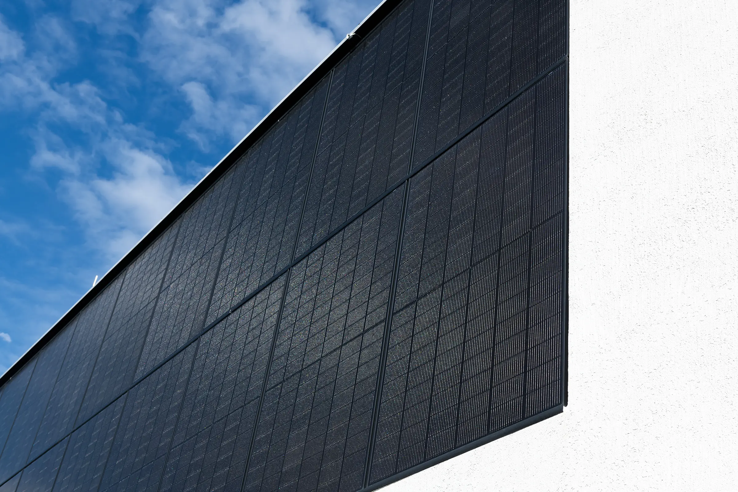 Stecon GmbH., Nauders, StoVentec Photovoltaics Inlay, Photovoltaik an der Fassade