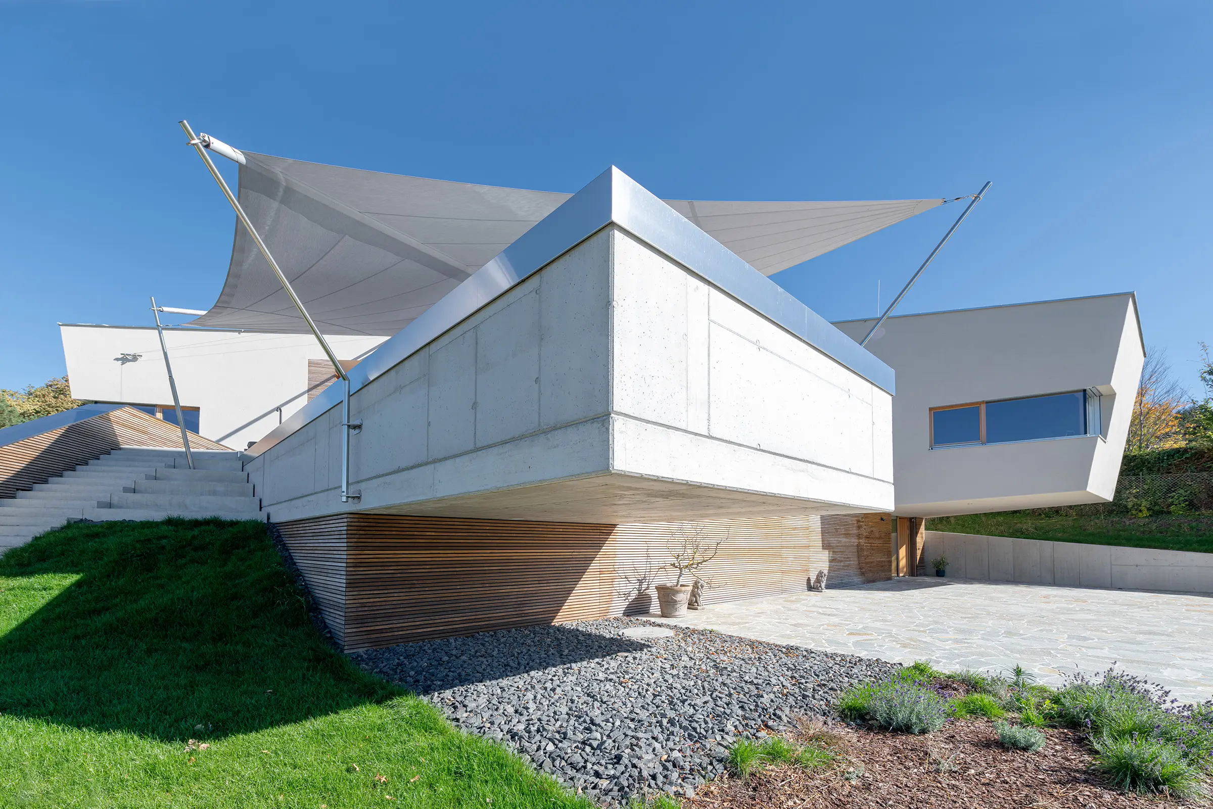 Wohnhaus D., Graz, StoTherm Mineral, StoSturzelemente, StoPox BB OS, StoColor Sil In