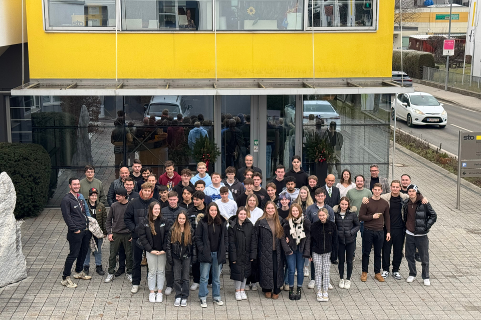 HTL Villach beim Kickoff der Eisblock Challenge 2025