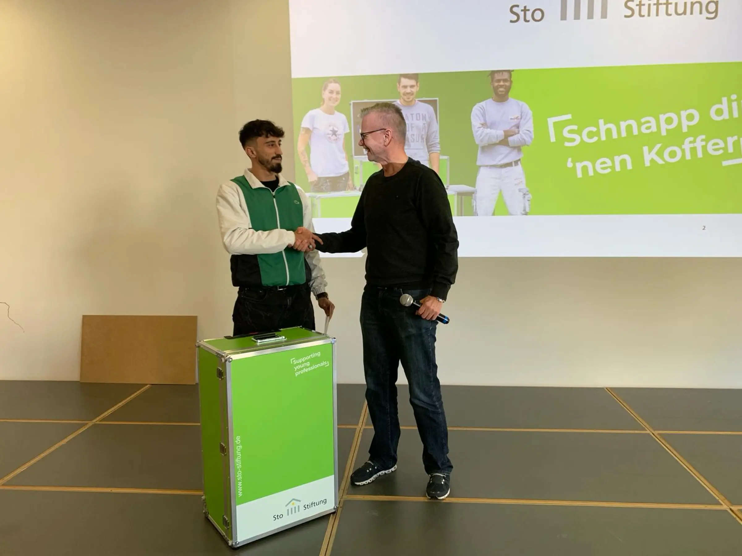 StoStiftung fördert Österreichs beste Maler- und Stuckateurlehrlinge